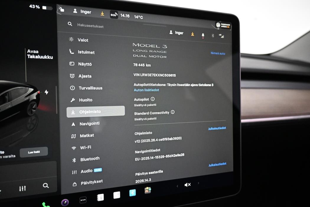 TESLA Model 3 2022