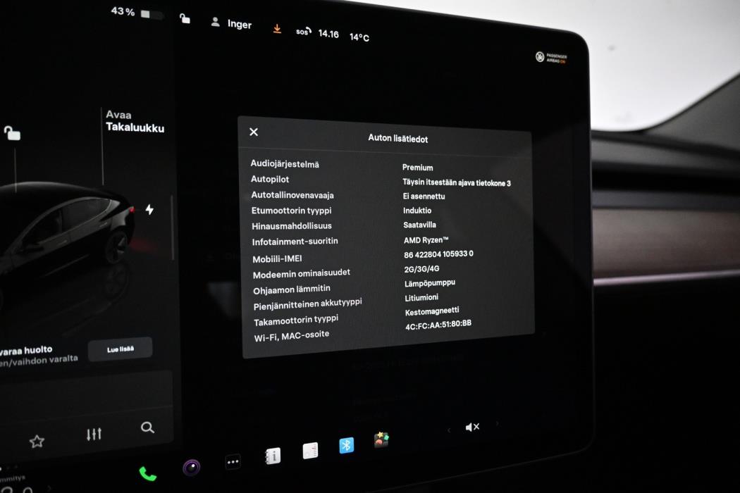 TESLA Model 3 2022