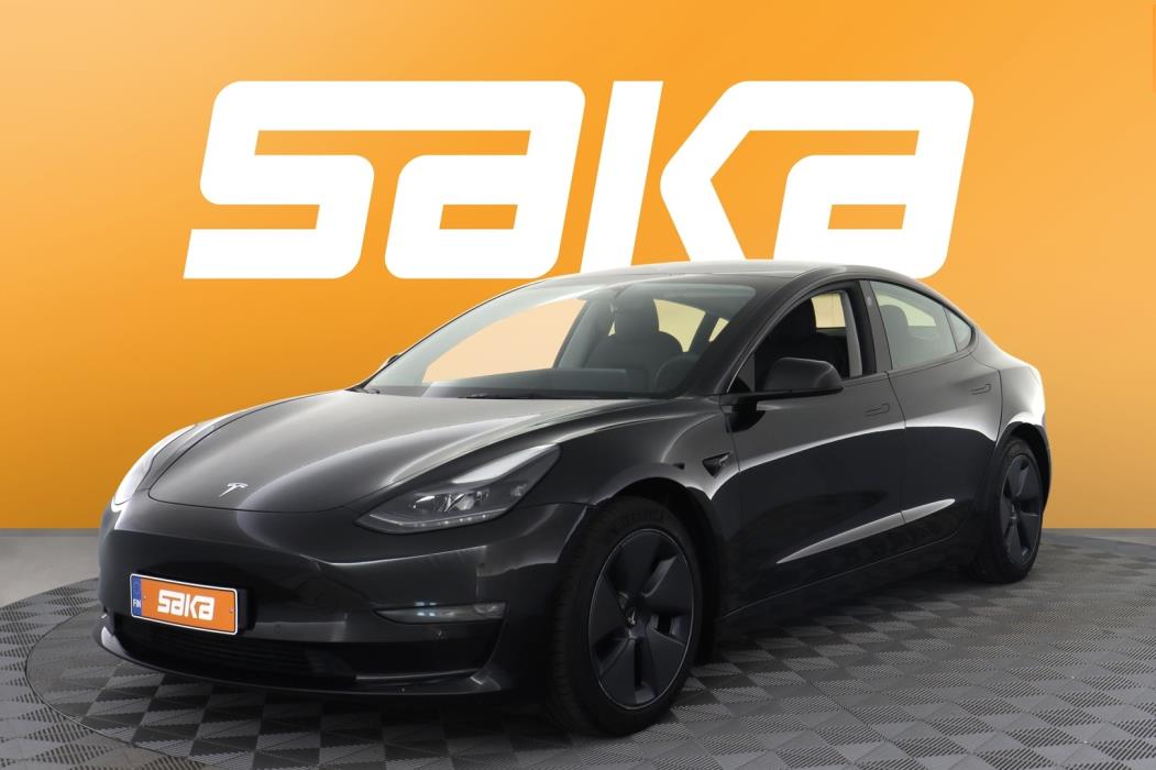 TESLA Model 3 2022