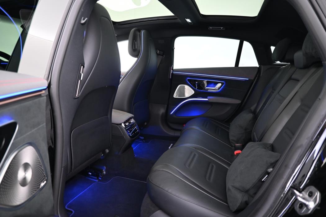 MERCEDES-BENZ EQS 2022