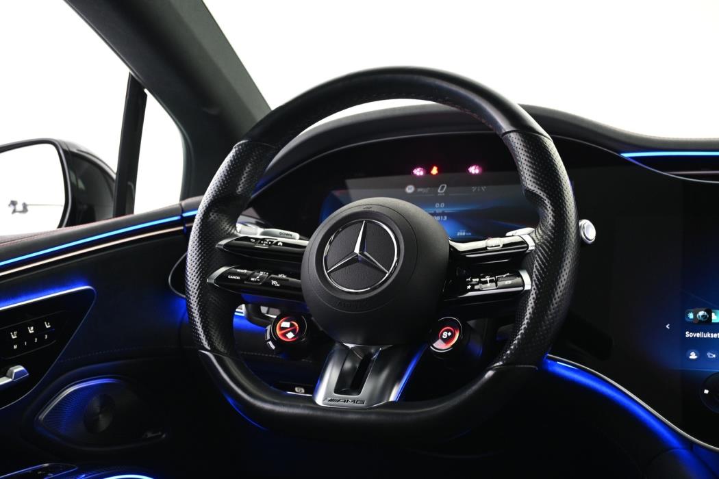 MERCEDES-BENZ EQS 2022