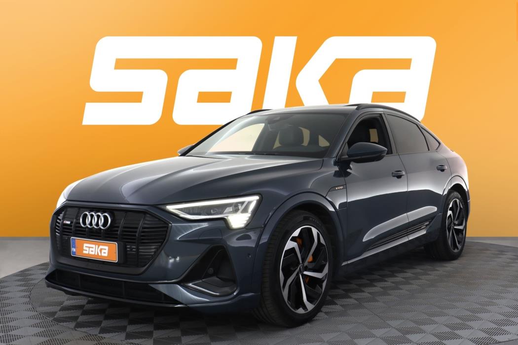 AUDI e-tron 2021