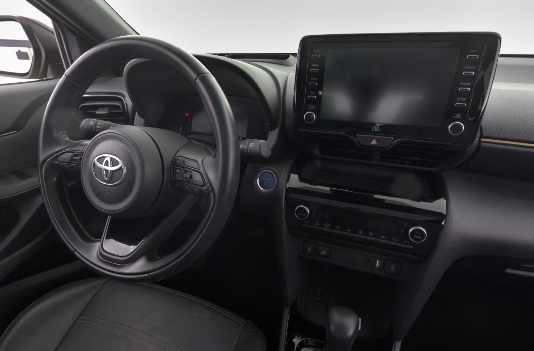 TOYOTA Yaris Cross 2022