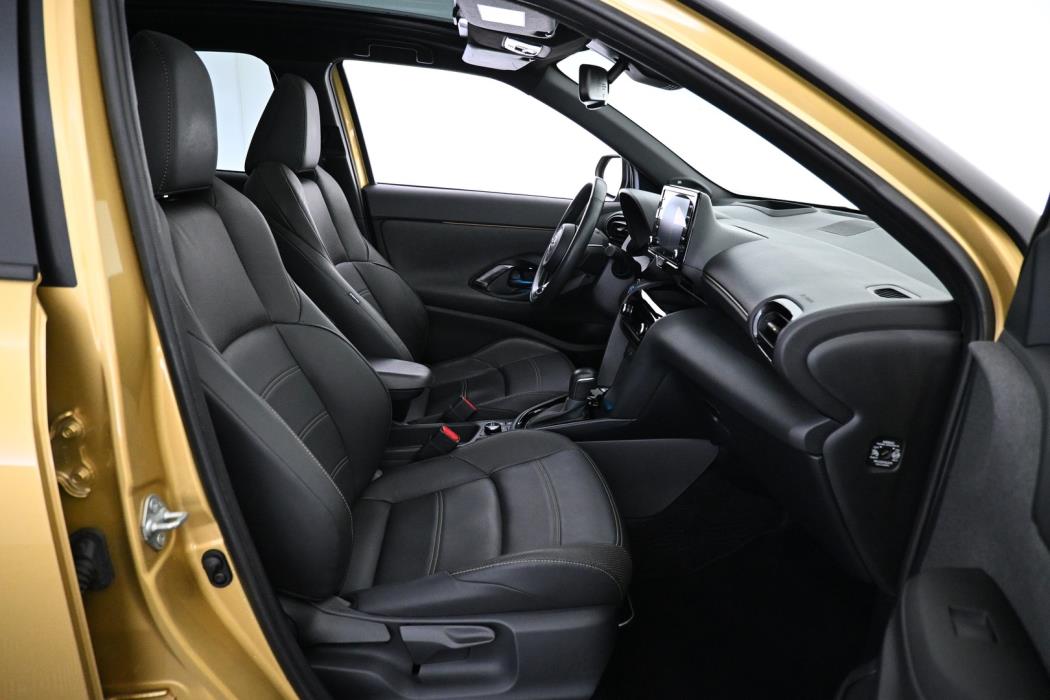 TOYOTA Yaris Cross 2022