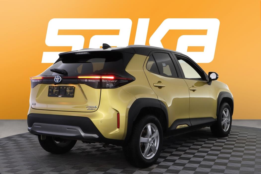 TOYOTA Yaris Cross 2022