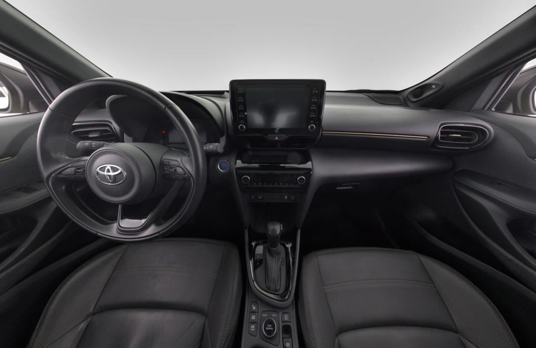 TOYOTA Yaris Cross 2022