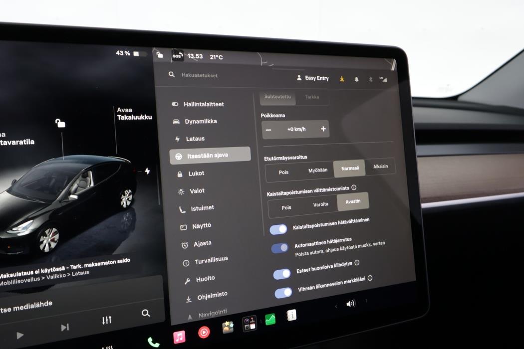 TESLA Model Y 2022