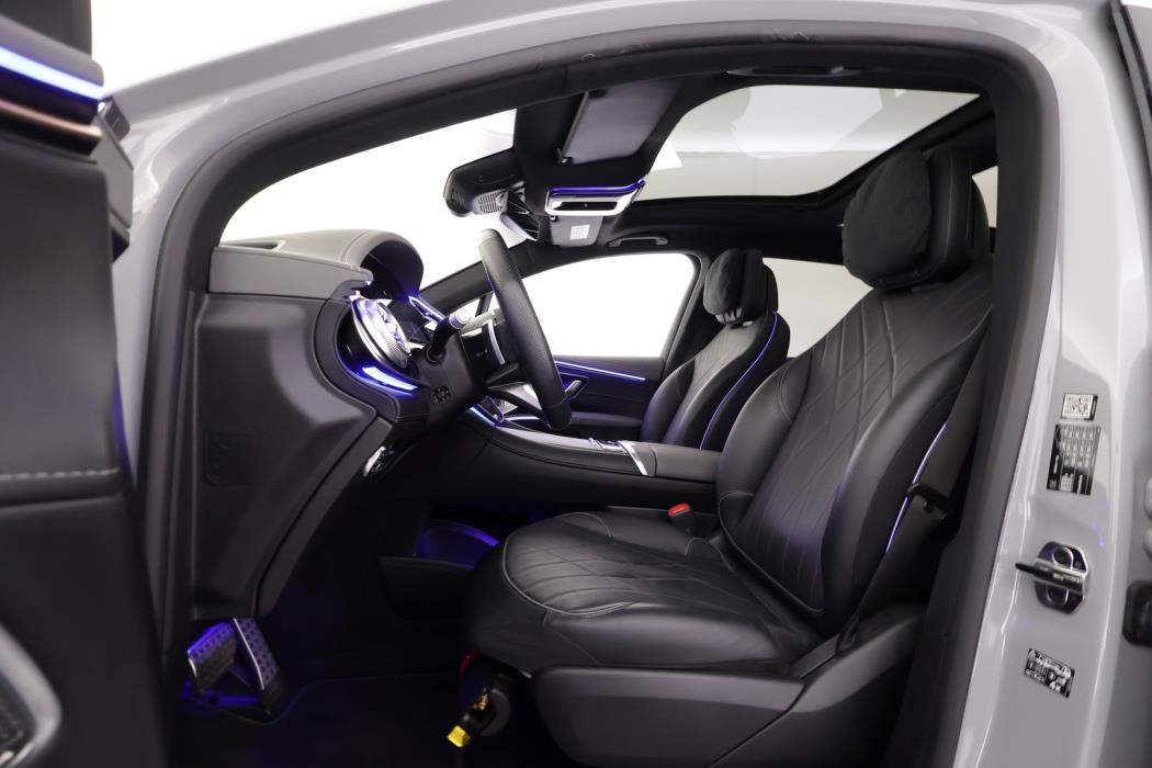 MERCEDES-BENZ EQS SUV 2023
