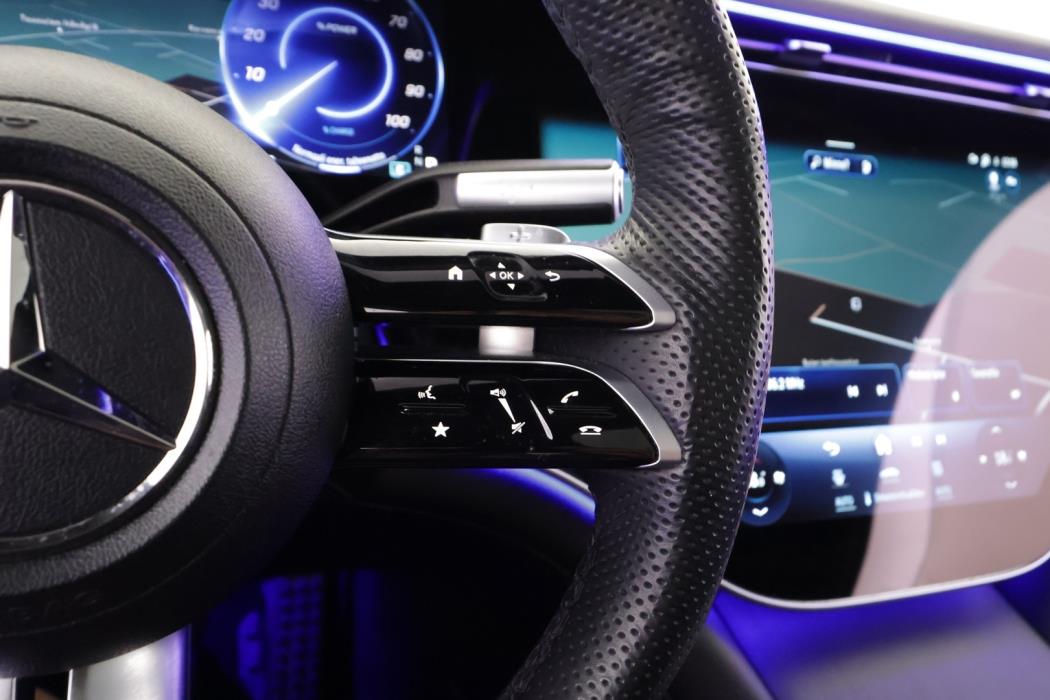 MERCEDES-BENZ EQS SUV 2023