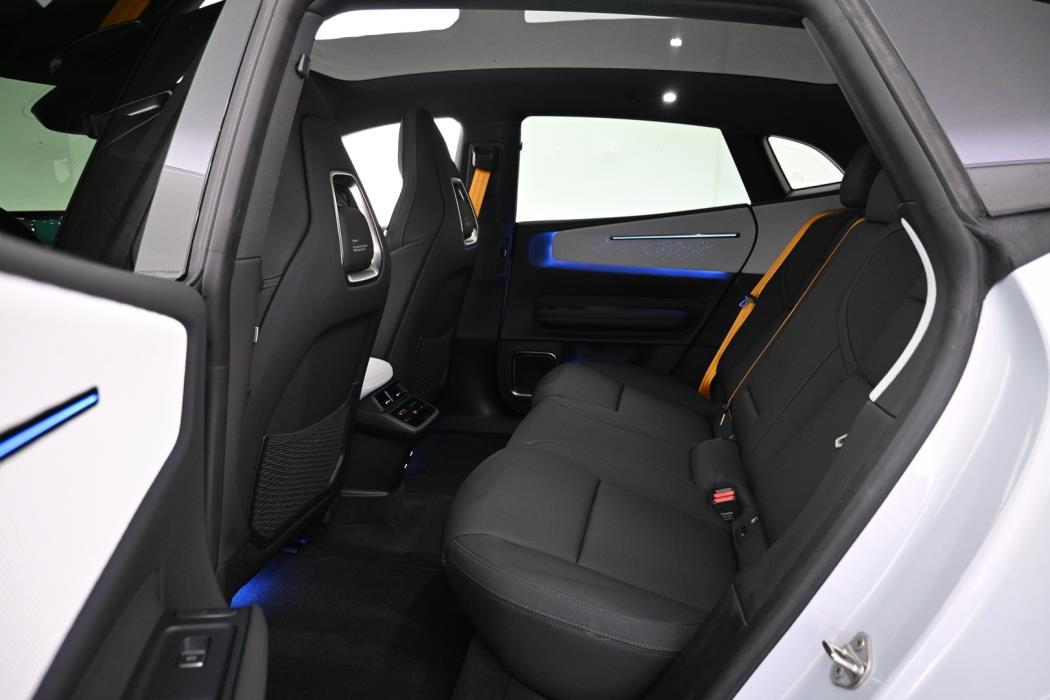 POLESTAR 4 2026