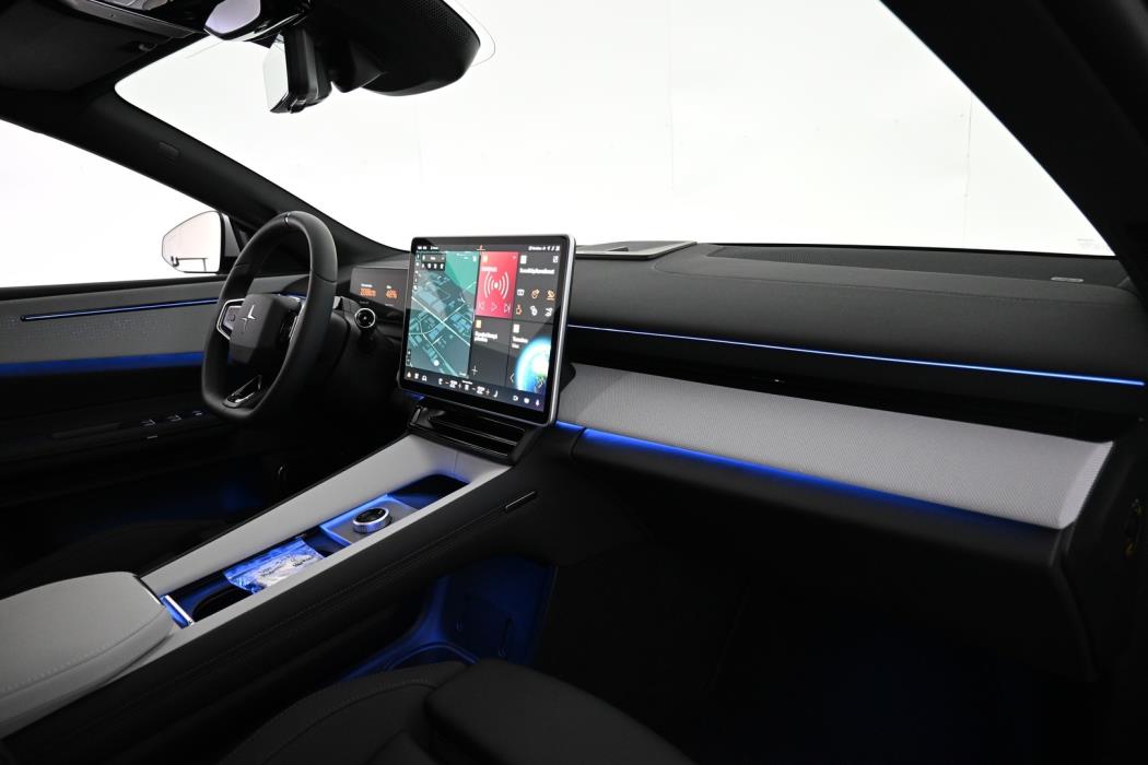 POLESTAR 4 2026