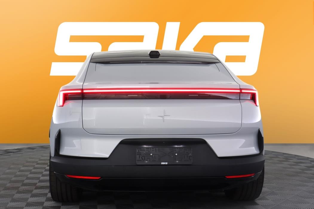POLESTAR 4 2026