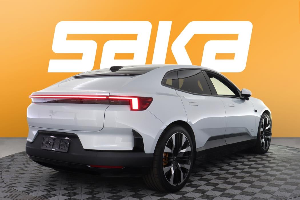 POLESTAR 4 2026