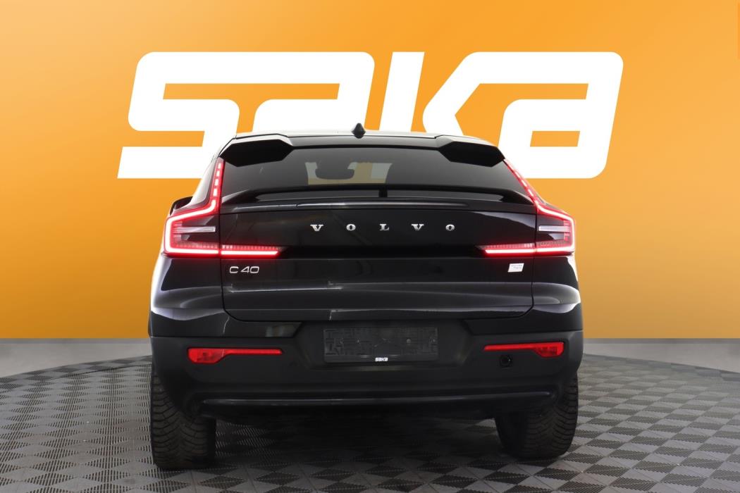 VOLVO C40 2023