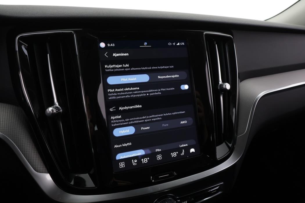 VOLVO V60 2023