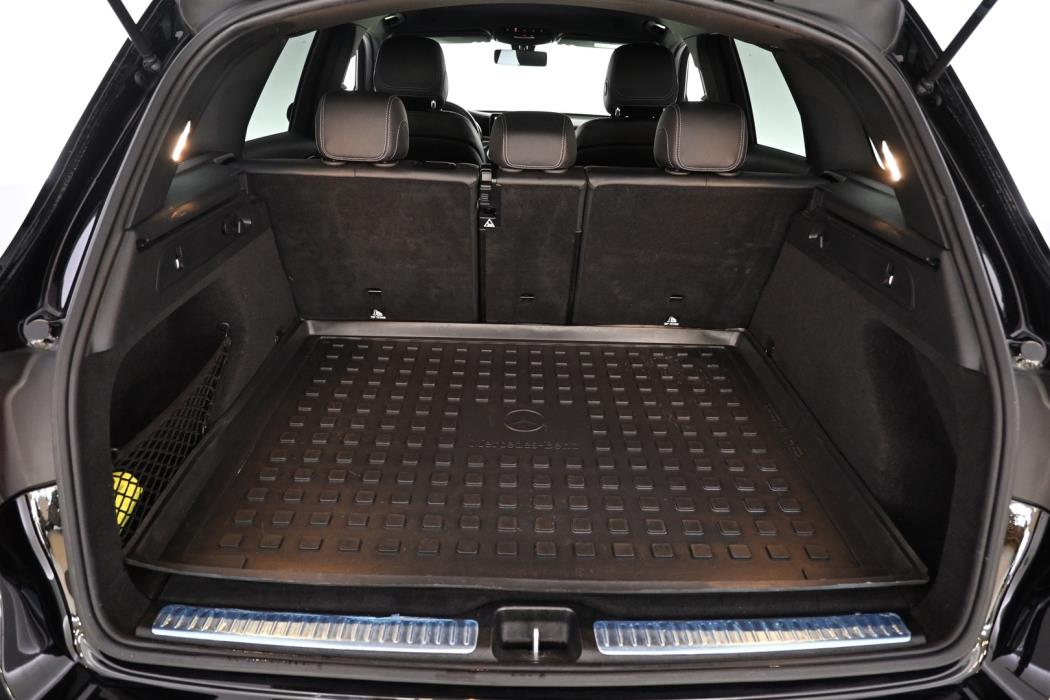 MERCEDES-BENZ GLC 2022