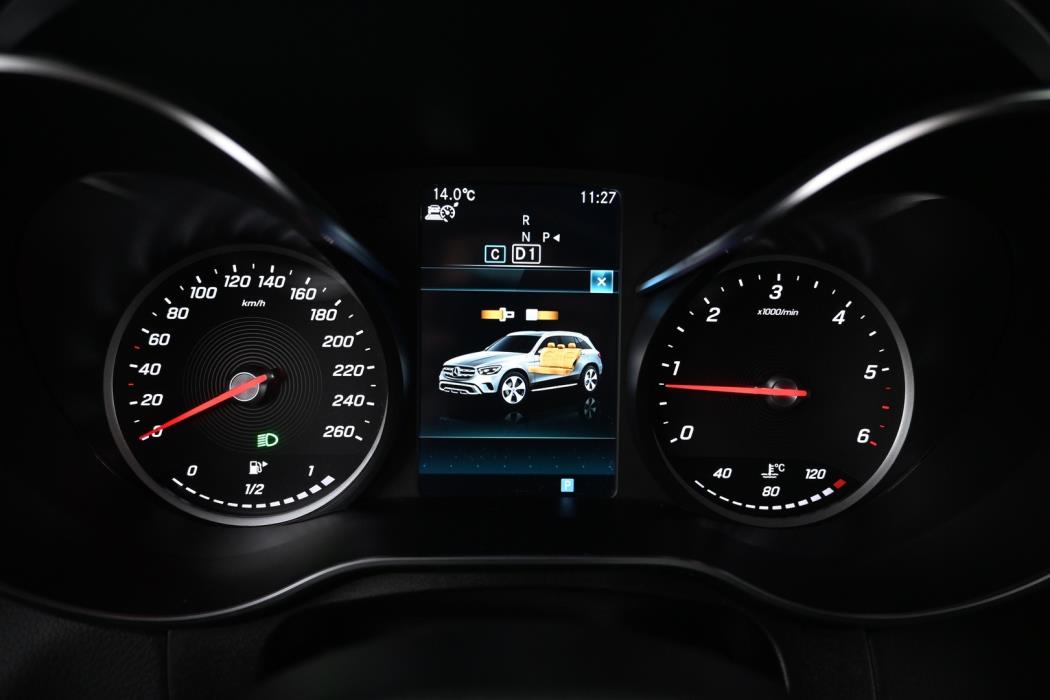 MERCEDES-BENZ GLC 2022