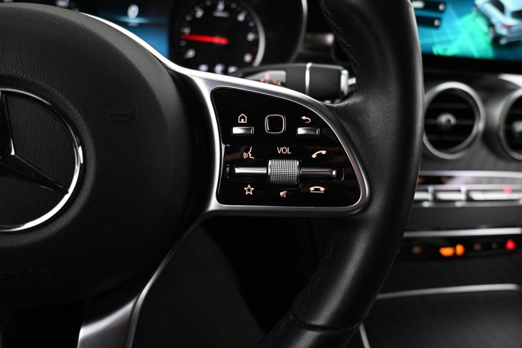 MERCEDES-BENZ GLC 2022