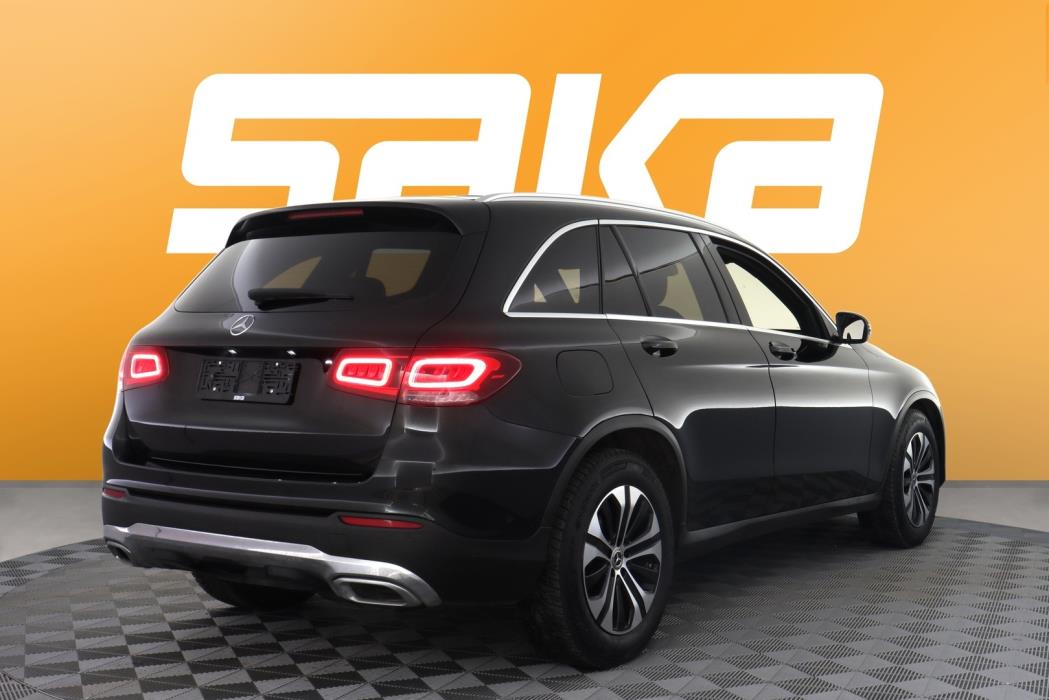 MERCEDES-BENZ GLC 2022