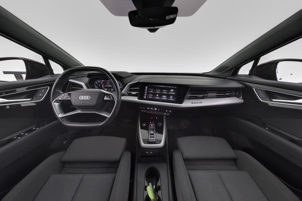 AUDI Q4 e-tron 2022