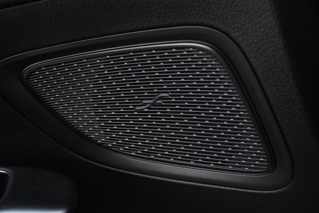 MERCEDES-BENZ C 2023