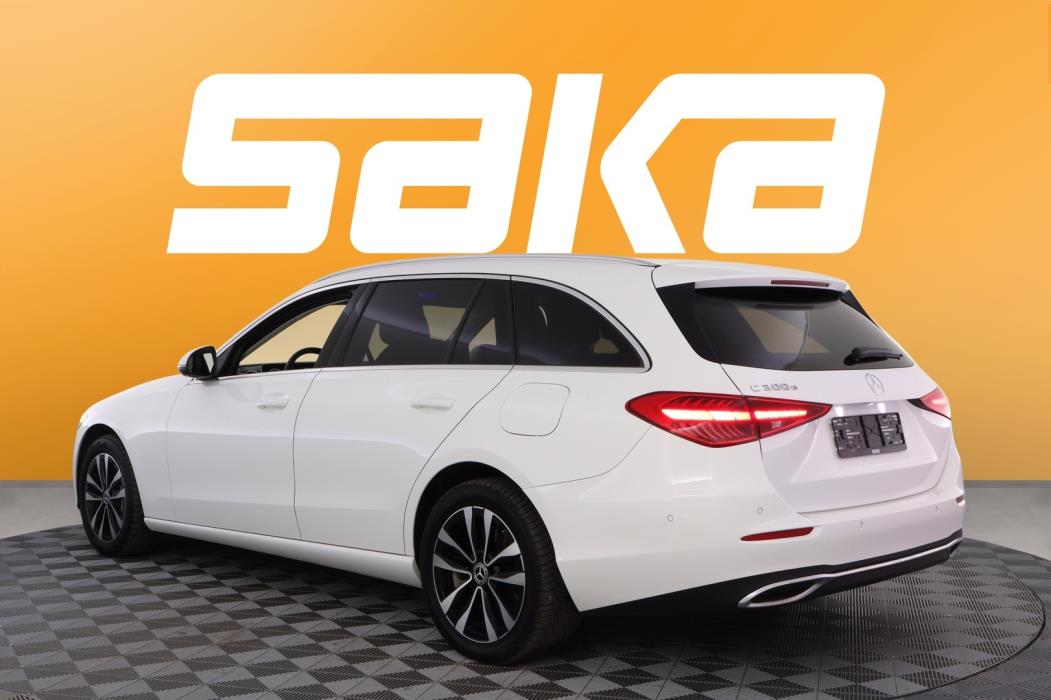 MERCEDES-BENZ C 2023