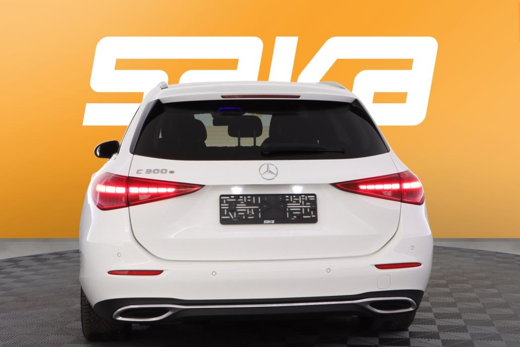 MERCEDES-BENZ C 2023