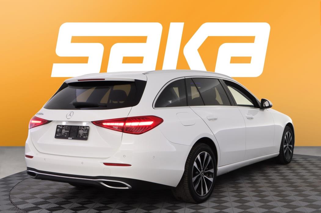 MERCEDES-BENZ C 2023