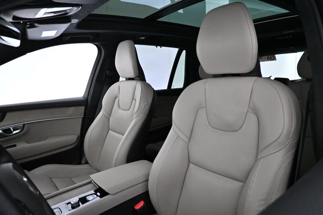 VOLVO XC90 2025