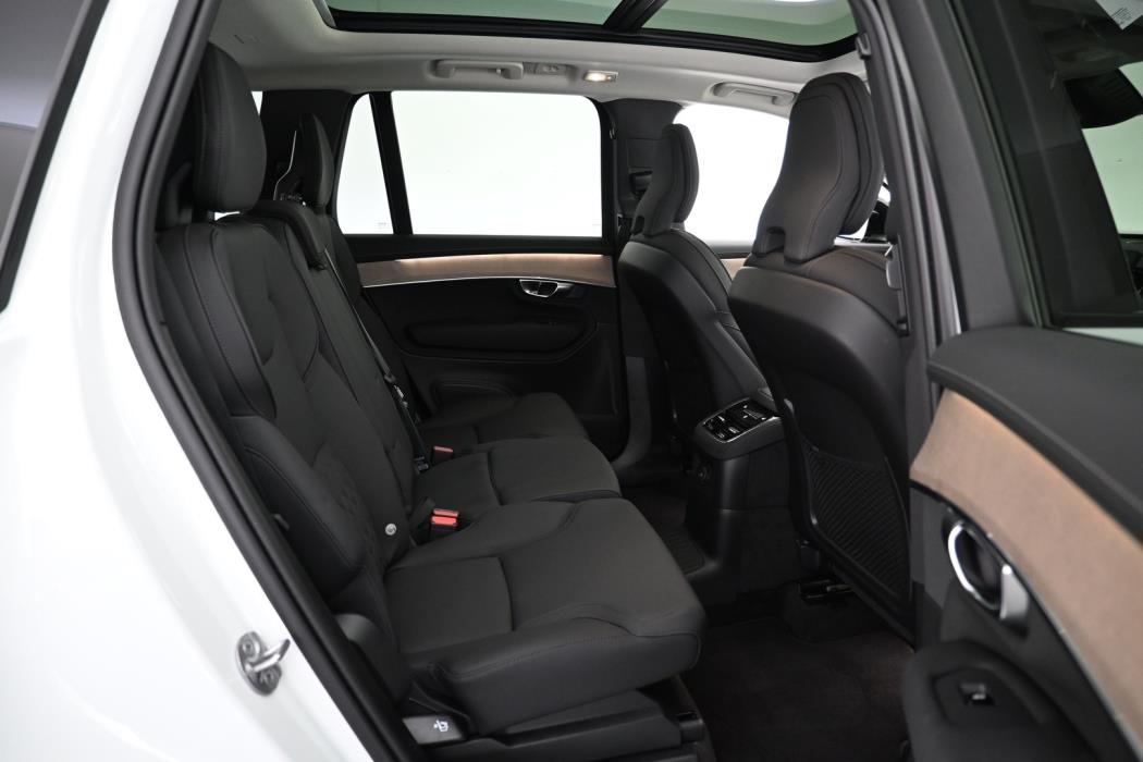 VOLVO XC90 2025