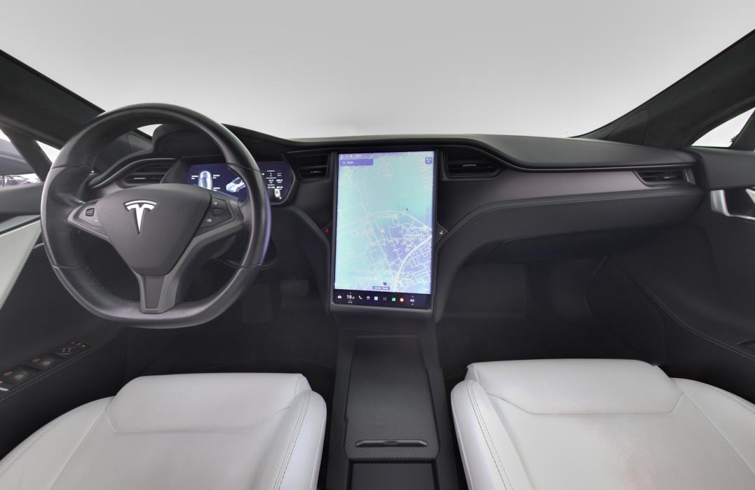 TESLA Model S 2018