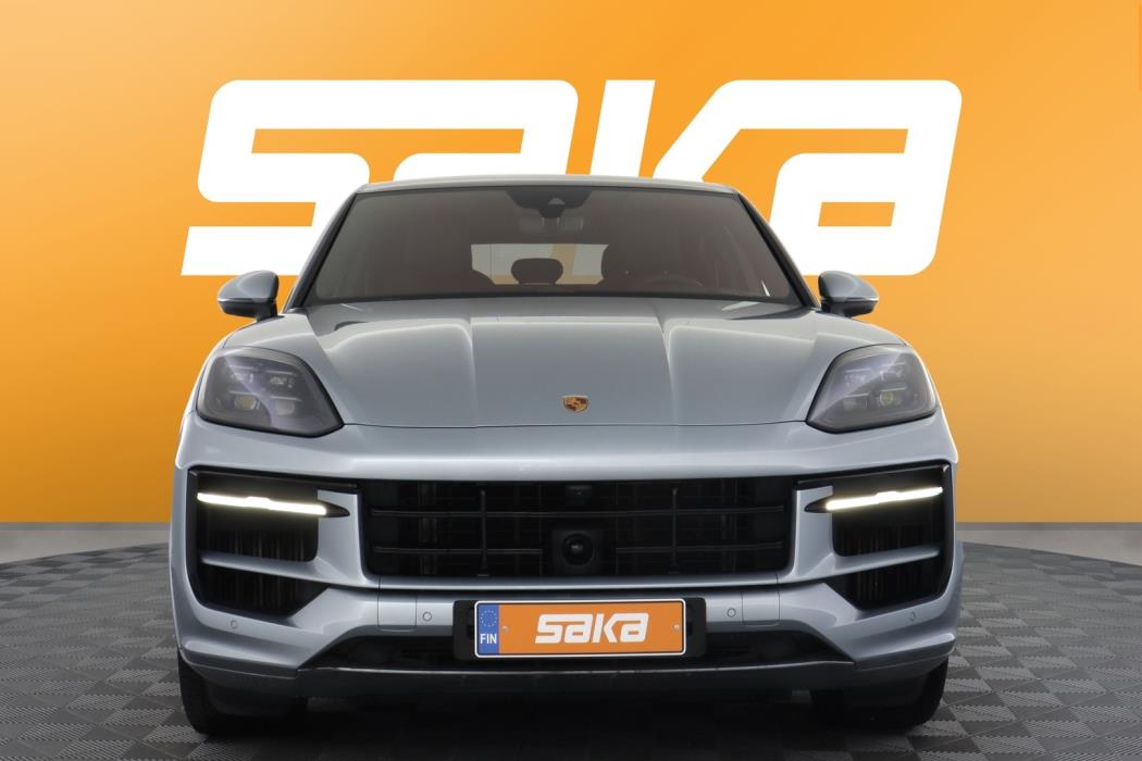PORSCHE Cayenne 2024