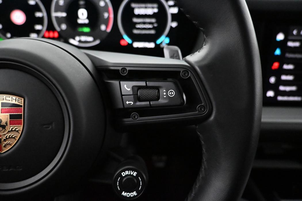 PORSCHE Cayenne 2024