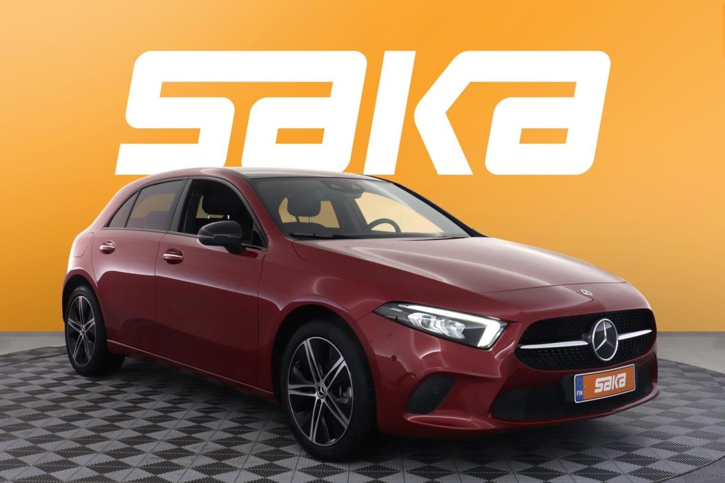 MERCEDES-BENZ A 2023