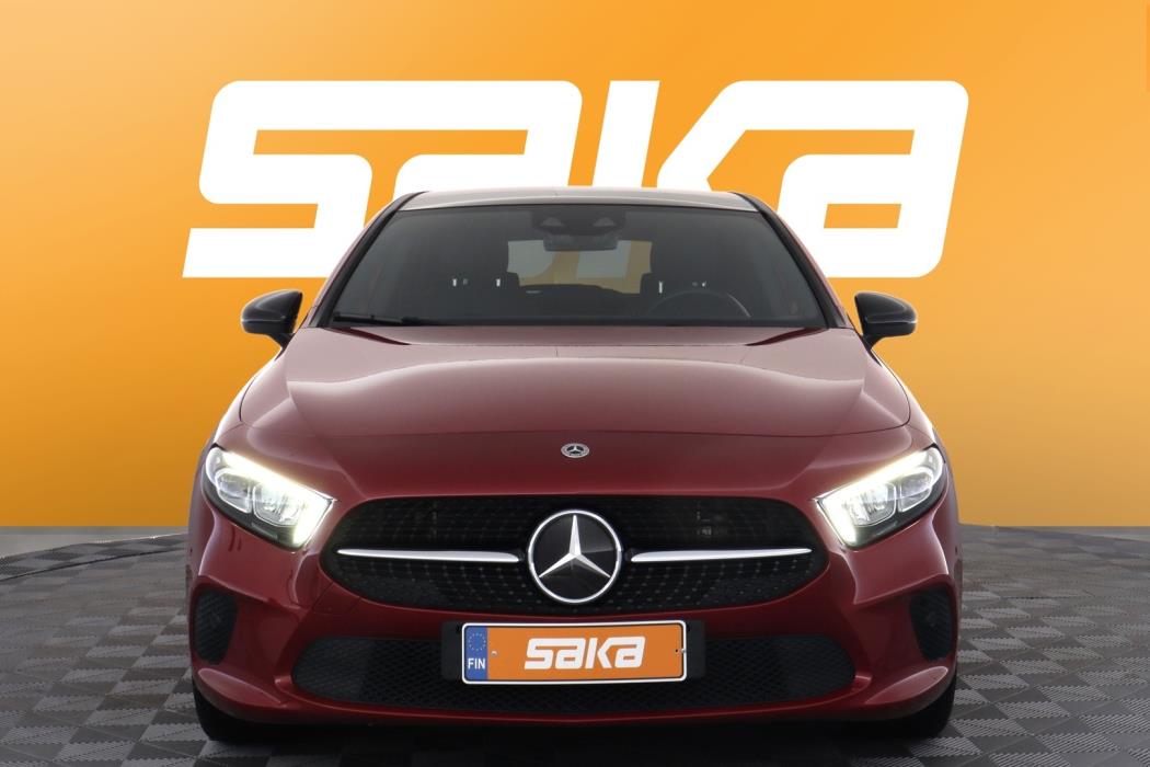 MERCEDES-BENZ A 2023
