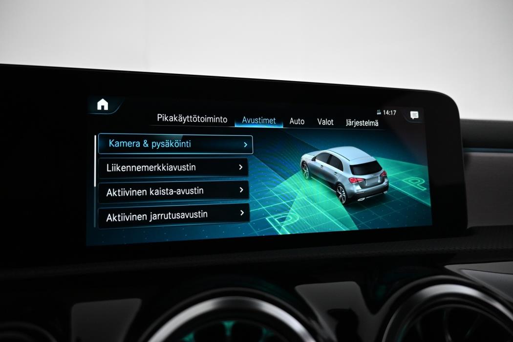 MERCEDES-BENZ A 2023