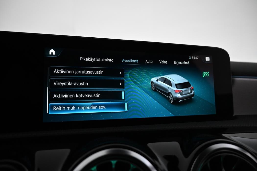 MERCEDES-BENZ A 2023