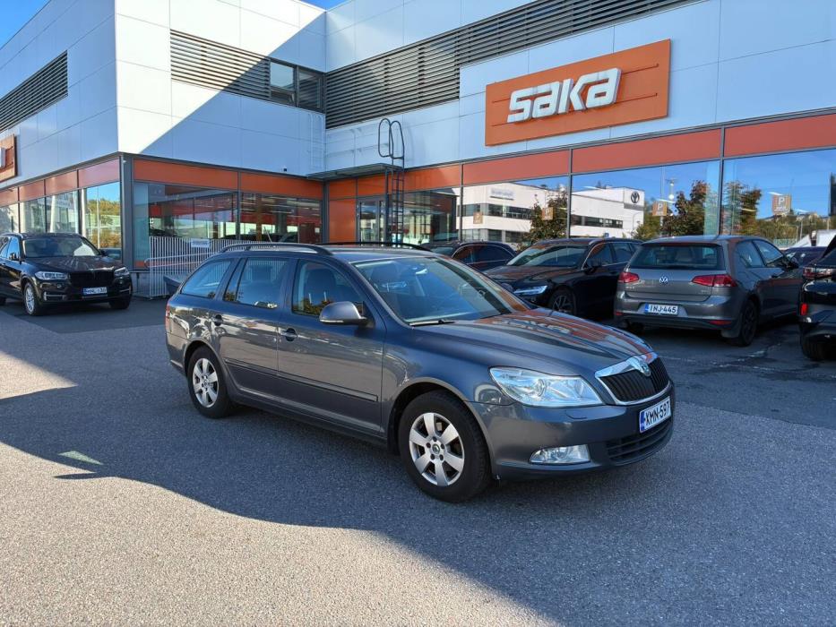 SKODA Octavia 2012