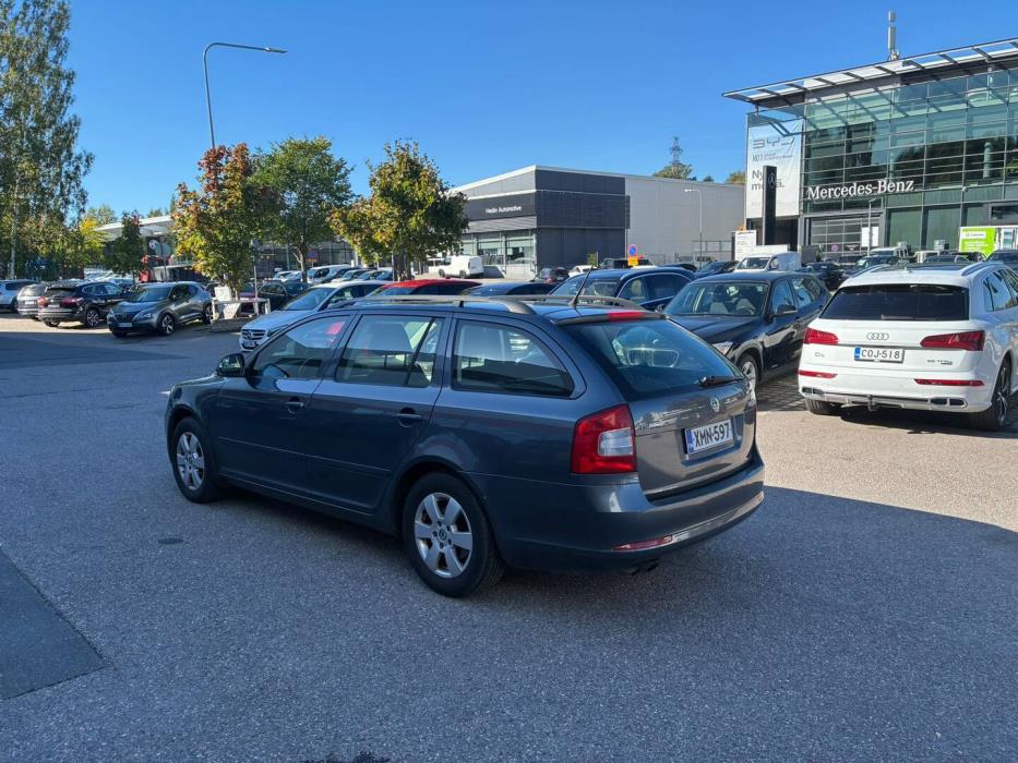 SKODA Octavia 2012