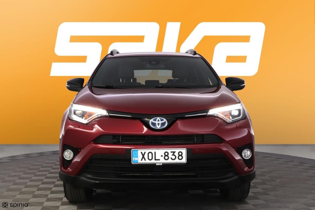 TOYOTA RAV4 2018