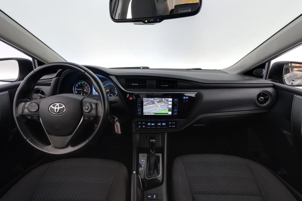 TOYOTA Corolla 2018