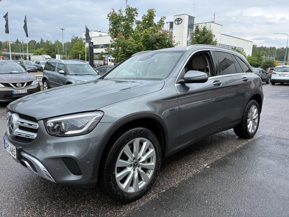 MERCEDES-BENZ GLC 2020