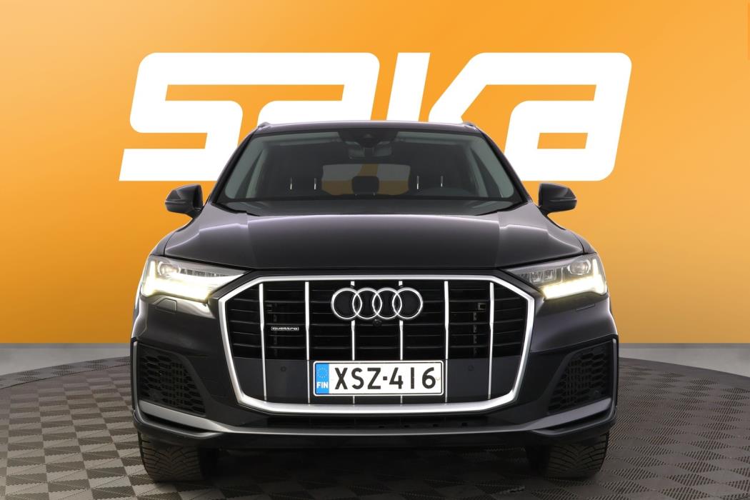 AUDI Q7 2021