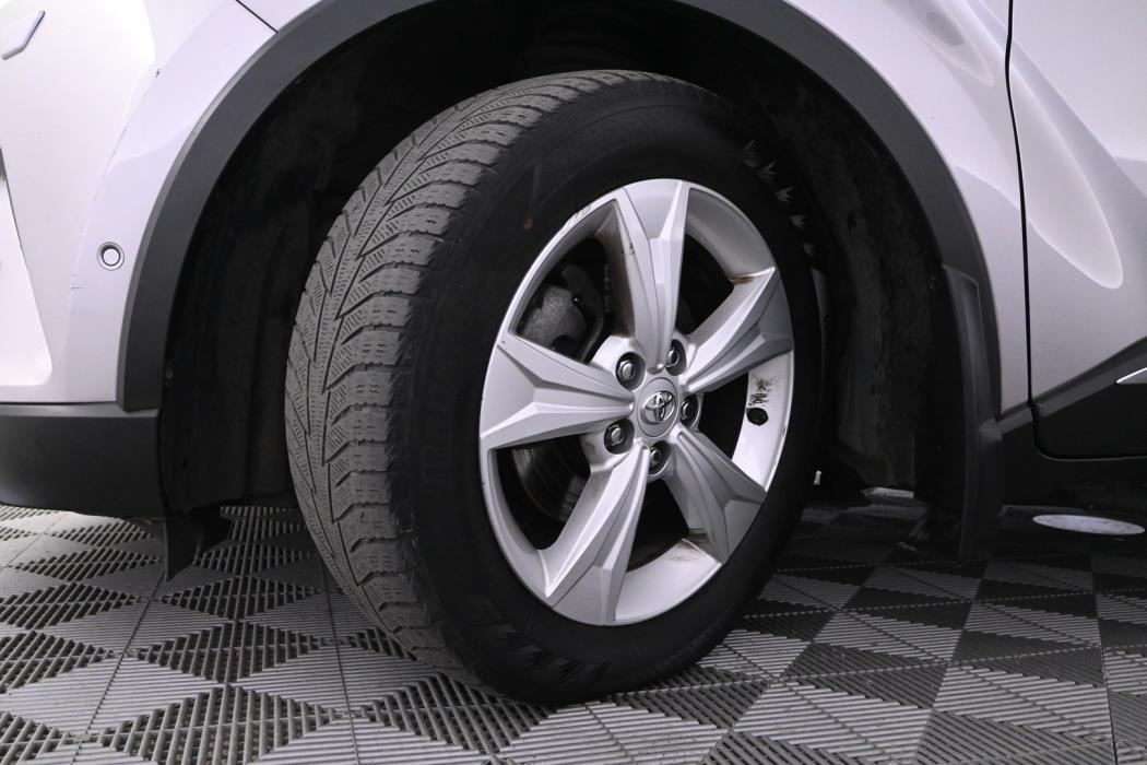 TOYOTA C-HR 2017