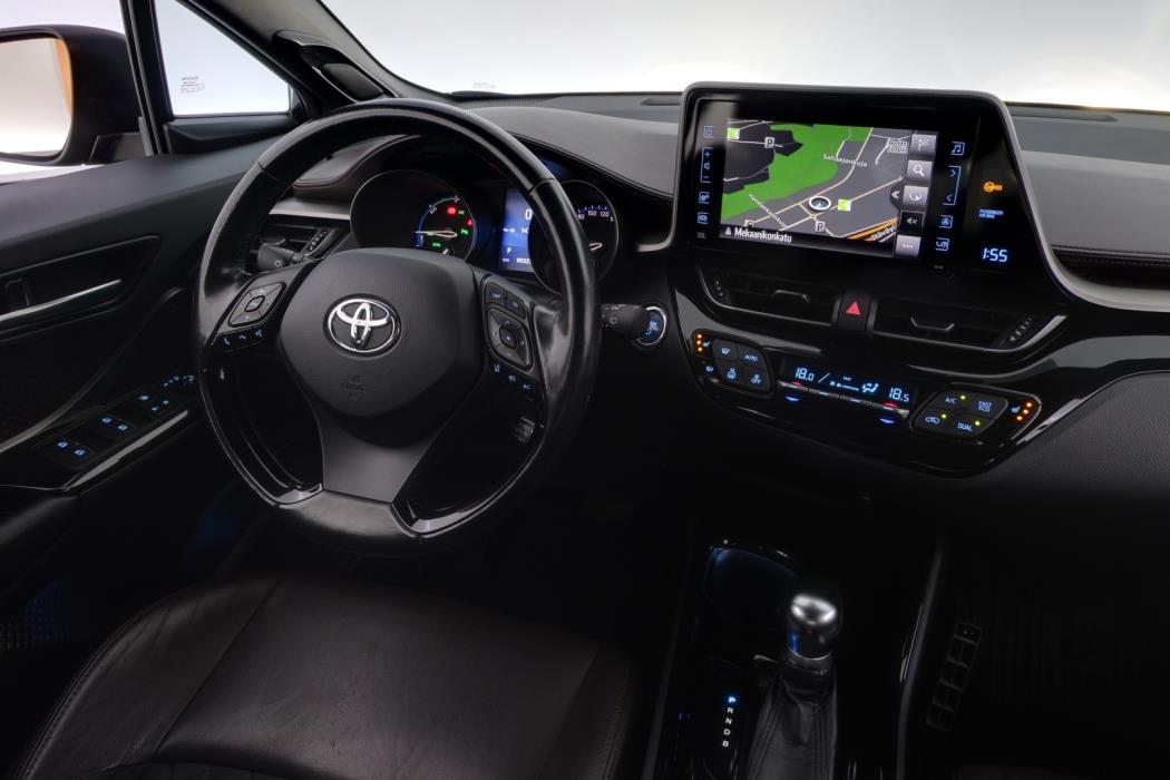TOYOTA C-HR 2017
