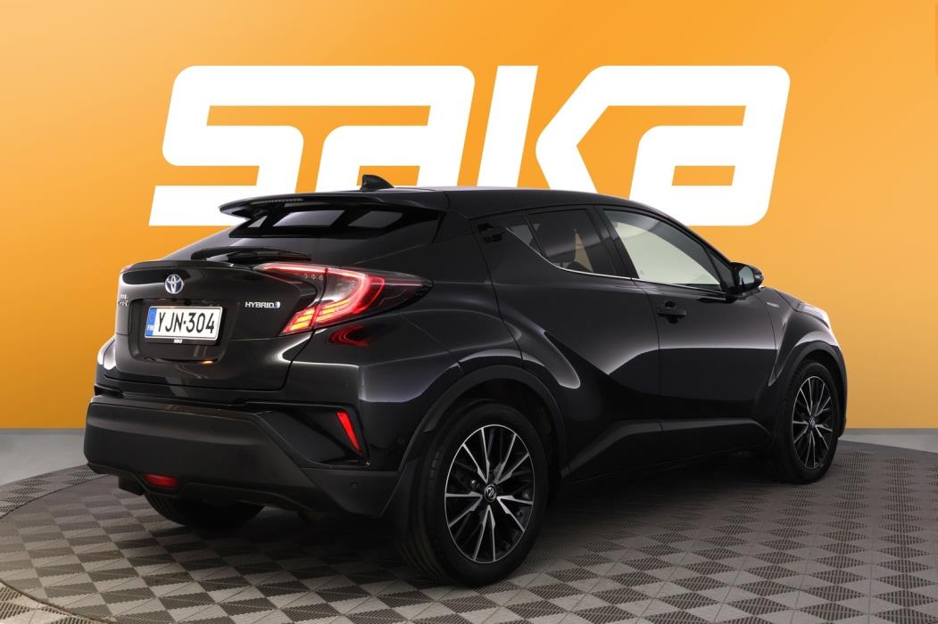 TOYOTA C-HR 2017