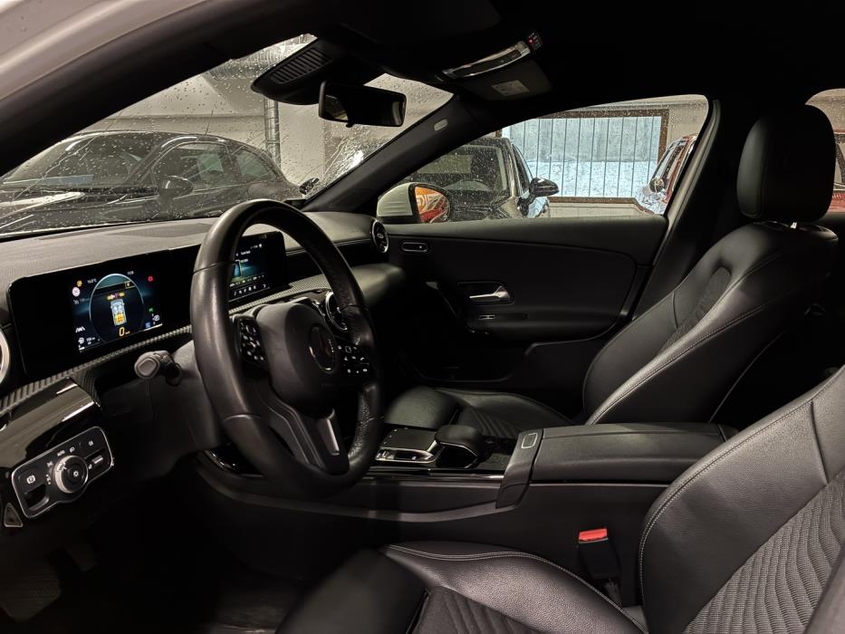 MERCEDES-BENZ A 2019