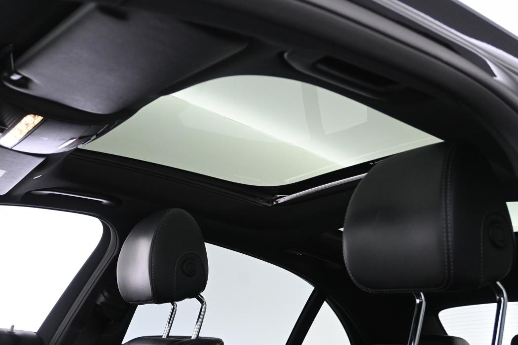 MERCEDES-BENZ E 2019