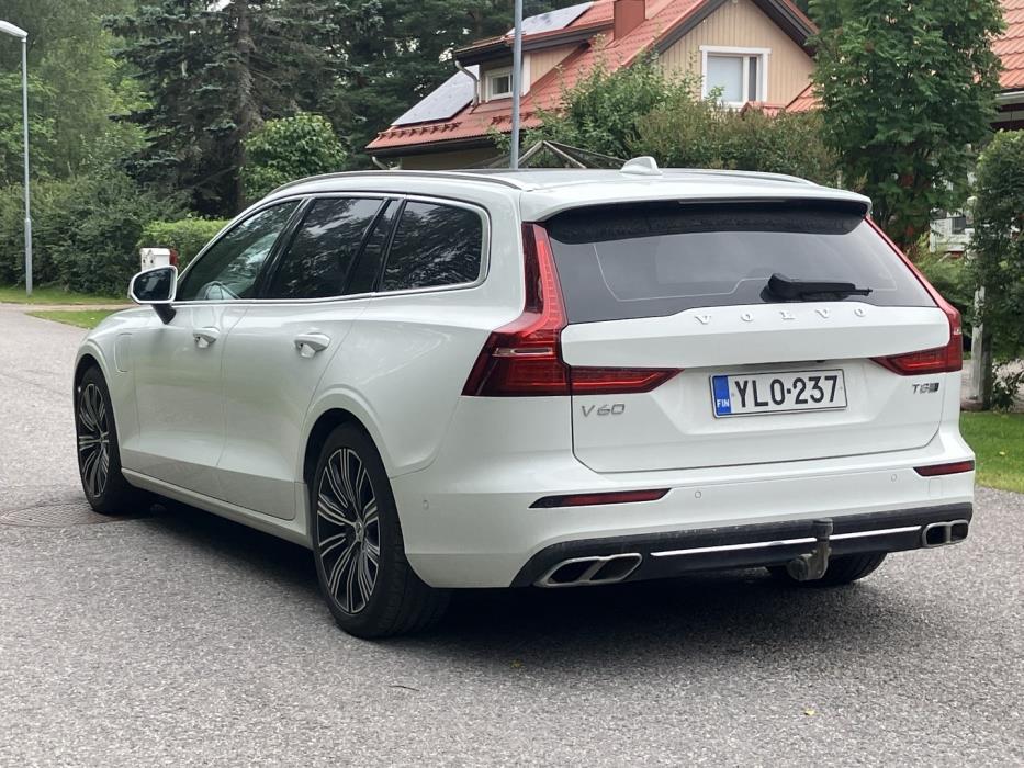VOLVO V60 2019