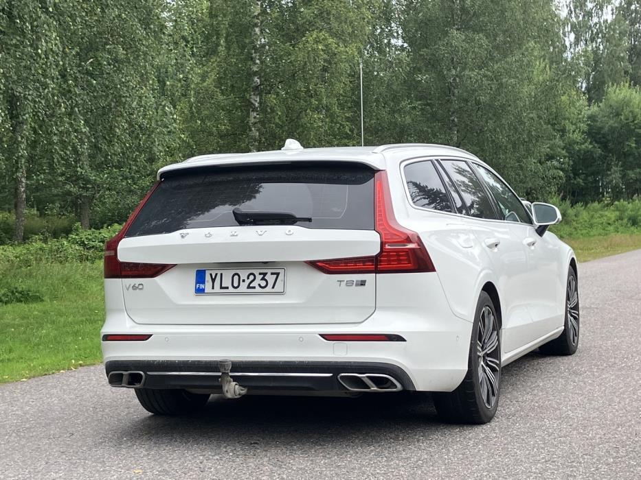 VOLVO V60 2019